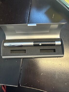 Silver and Black Laser Pointer Pointer Pen - Slim Metal Presentation Tool